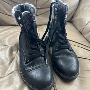 Universal Thread Lace-Up Ankle Boots - Size 8.5